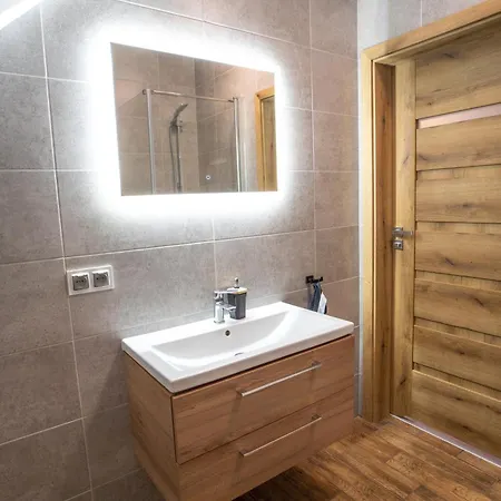 Goscinne Fuksja בית אירוח Nowecin