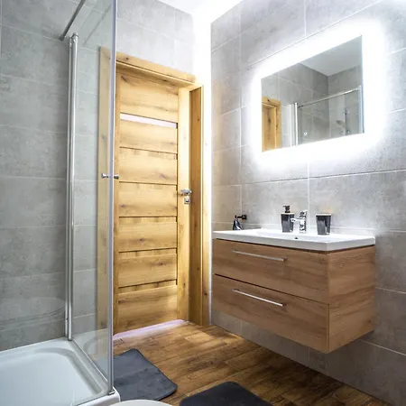 Goscinne Fuksja Nowecin