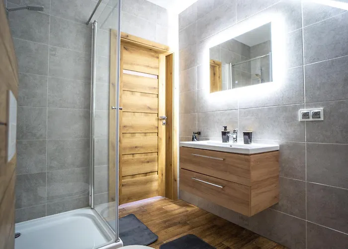 Goscinne Fuksja Nowecin