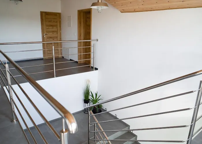 Goscinne Fuksja Pansiyon Nowecin